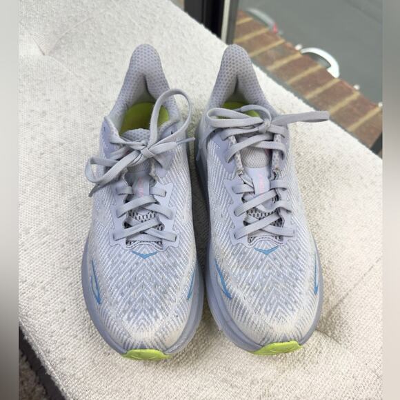 Hoka One One Clifton 9 Women's  Running Shoes (NIB) GLLS Gull / Sea Ice Size 8 - Picture 2 of 13